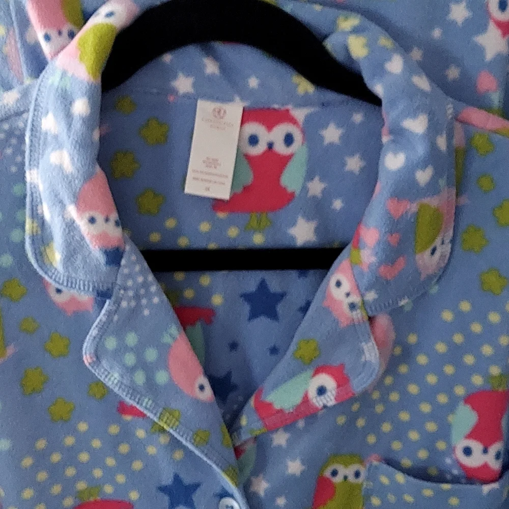 Women's Soft Fleece Pajamas - Picture 3 of 10